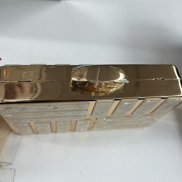 NWT White Marble Clutch - Picture 3 of 5